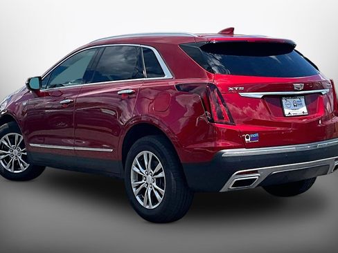 Used 2022 Cadillac XT5 Premium Luxury w/ Technology Package FWD image 11