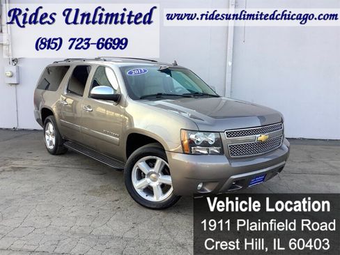 Used 2013 Chevrolet Suburban LTZ image 11