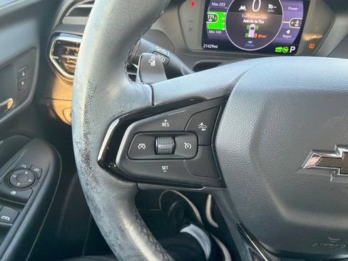 Used 2023 Chevrolet Bolt EUV LT w/ Comfort Package FWD image 16