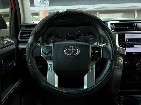 Used 2022 Toyota 4Runner SR5 RWD image 33