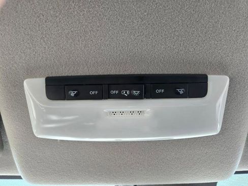 Certified 2025 Nissan Versa SV w/ Trunk Package FWD image 20