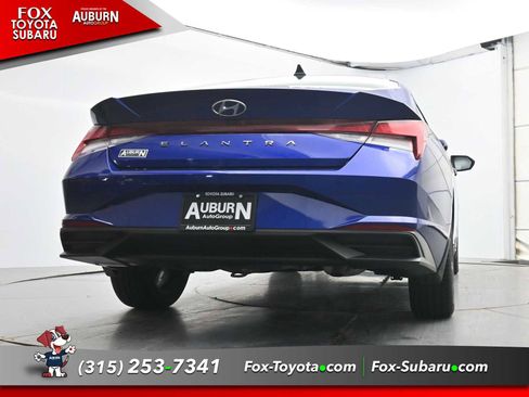 Used 2023 Hyundai Elantra SEL w/ Convenience Package FWD image 18
