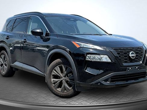 Used 2023 Nissan Rogue SV w/ SV Premium B Package AWD/4WD image 2