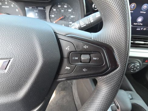 Used 2024 Chevrolet Trax LS w/ LS Convenience Package image 19