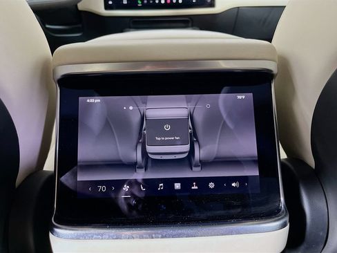 Used 2022 Tesla Model S AWD/4WD image 31