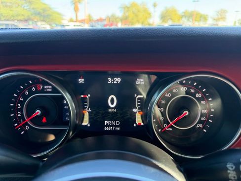 Used 2019 Jeep Wrangler Unlimited Rubicon image 30