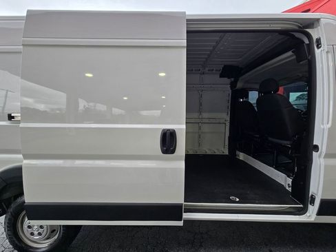 Used 2023 RAM ProMaster 2500 image 24