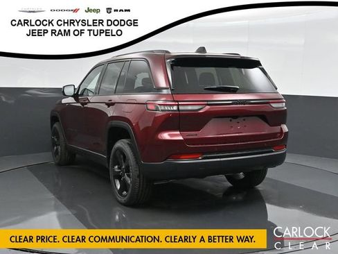 New 2025 Jeep Grand Cherokee Altitude image 8
