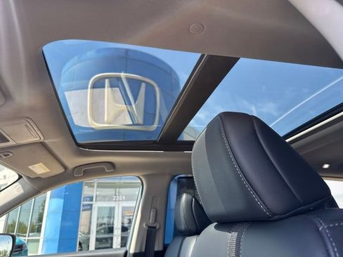 Used 2025 Honda Pilot Touring image 26