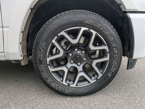 Used 2025 RAM 1500 Laramie w/ Sport Appearance Package image 31