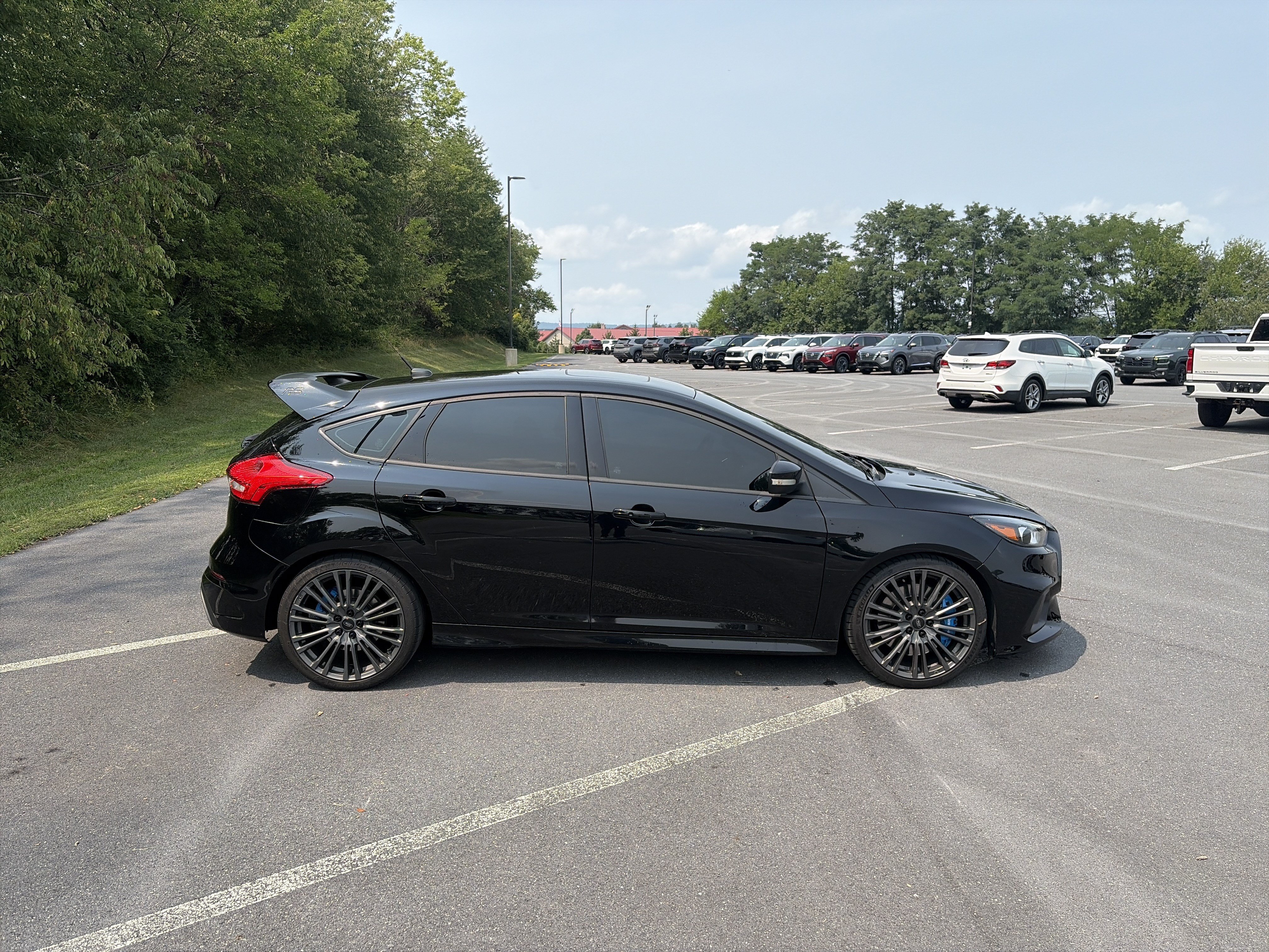 Used 2017 Ford Focus RS AWD/4WD image 4
