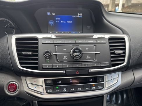 Used 2014 Honda Accord EX image 17