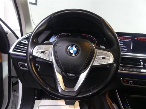Used 2019 BMW X7 xDrive40i w/ Cold Weather Package AWD/4WD image 29