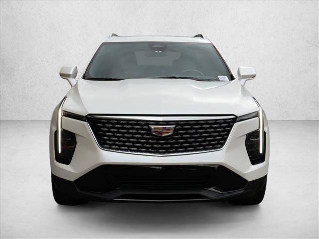 Used 2024 Cadillac XT4 Premium Luxury AWD/4WD image 3