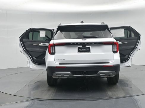 New 2026 Ford Explorer Active RWD image 31
