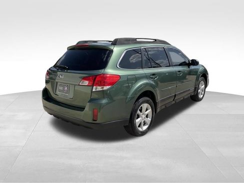 Used 2013 Subaru Outback 2.5i Premium AWD/4WD image 5