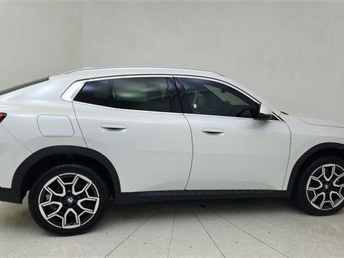 Used 2025 BMW X2 xDrive28i image 6