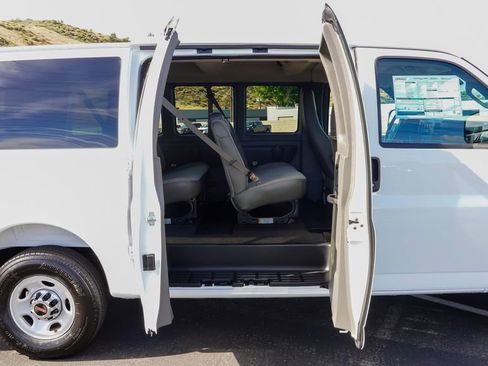 Used 2025 GMC Savana 3500 LT w/ LT Preferred Equipment Group RWD image 12