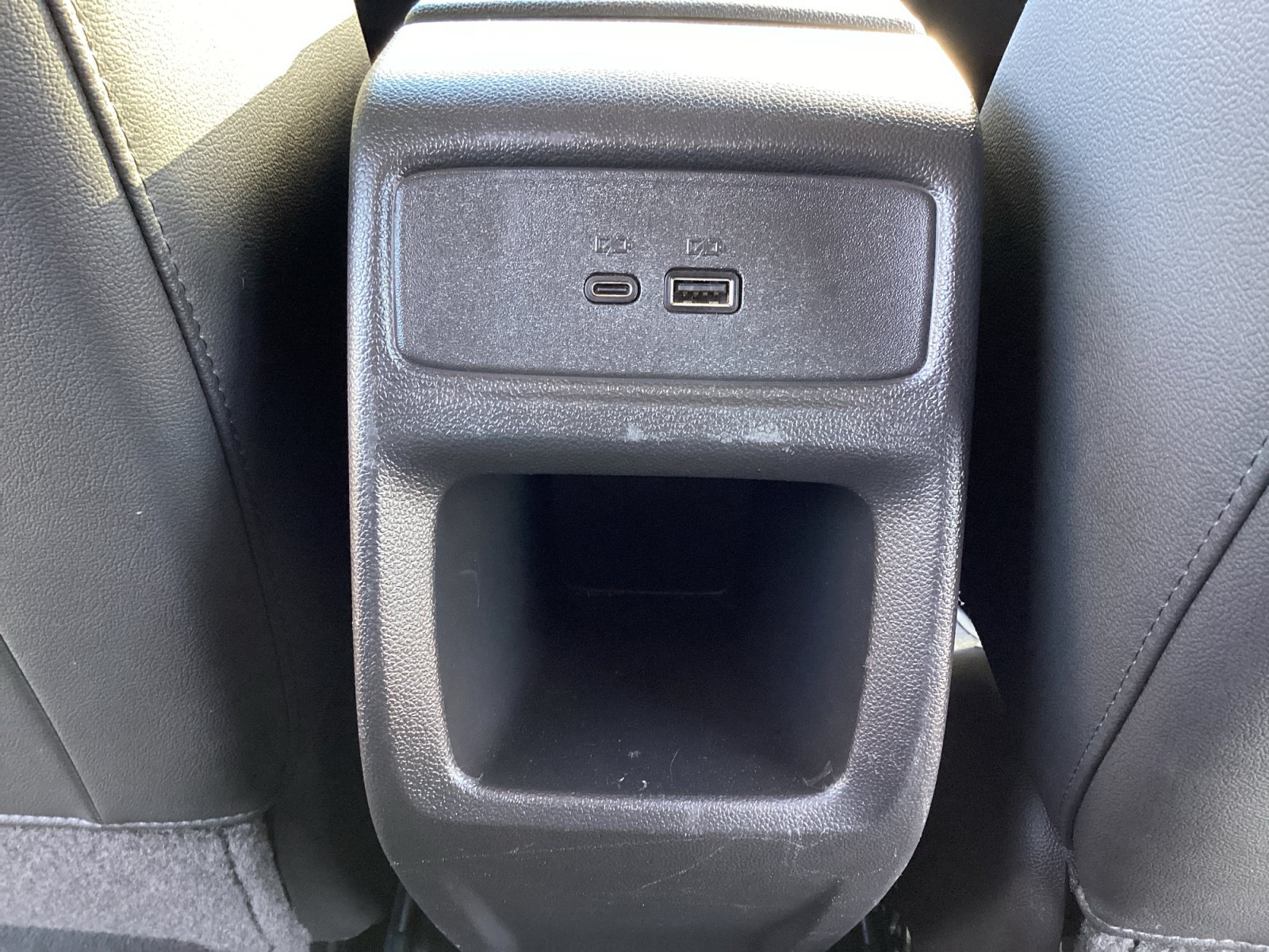 Used 2025 Chevrolet Trax LT FWD image 27