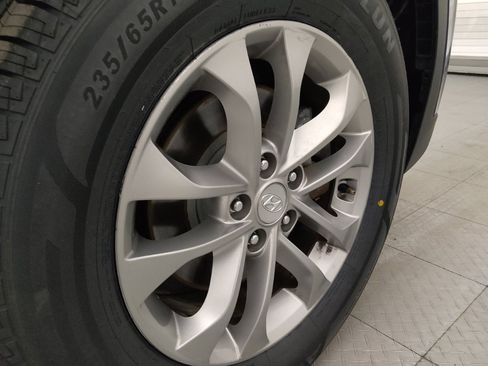 Used 2019 Hyundai Santa Fe SE AWD/4WD image 31