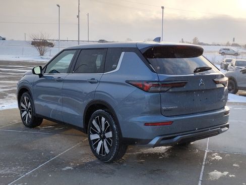 New 2026 Mitsubishi Outlander SE image 18