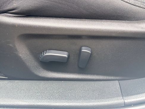 Used 2025 Nissan Altima 2.5 SV FWD image 21