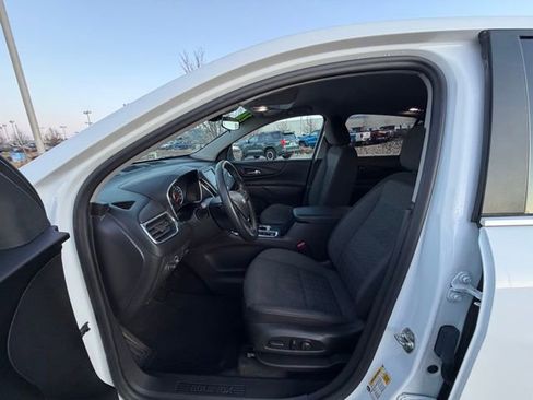 Used 2024 Chevrolet Equinox LT image 12