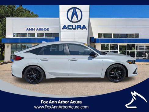 Used 2023 Honda Civic Sport image 6