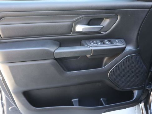 New 2026 RAM 1500 Express image 7