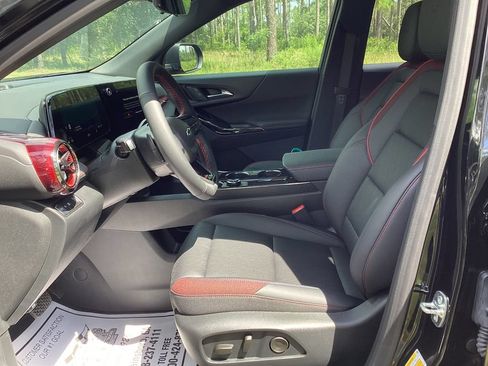 New 2026 Chevrolet Equinox RS w/ Safety and Technology Package FWD image 13