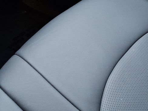 Certified 2023 Buick Enclave Essence image 26