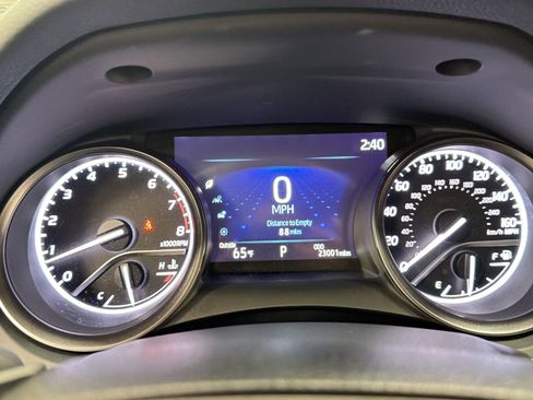 Used 2024 Toyota Camry SE image 16