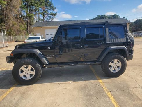 Used 2017 Jeep Wrangler Unlimited Sport w/ Quick Order Package 24S image 6