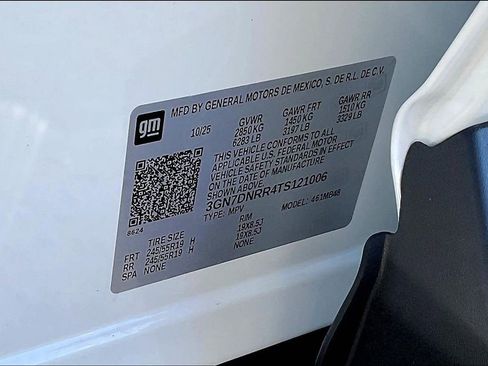 New 2026 Chevrolet Equinox EV LT w/ LPO, All-Weather Mat Package AWD/4WD image 9