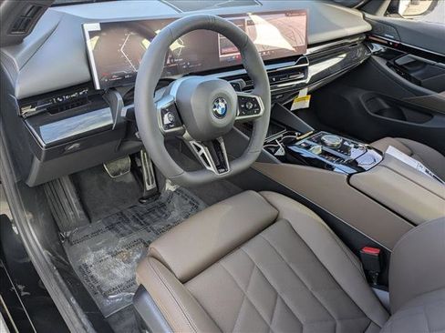 Used 2026 BMW 530i w/ M Sport Package RWD image 3