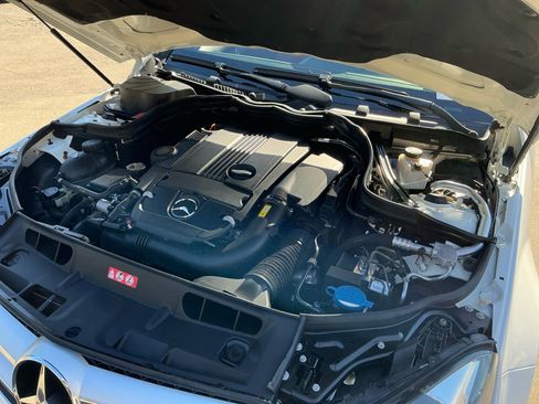 Used 2013 Mercedes-Benz C 250 Coupe image 23