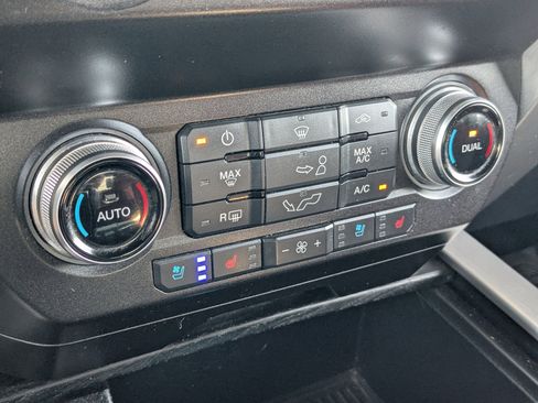 Used 2020 Ford F150 Platinum w/ Technology Package image 24