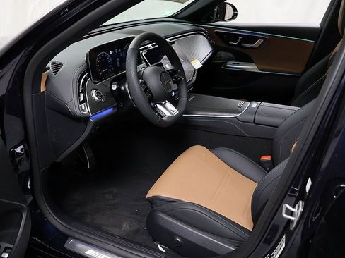 New 2026 Mercedes-Benz E 53 AMG e 4MATIC Sedan image 13