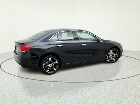 Certified 2022 Mercedes-Benz A 220 image 8