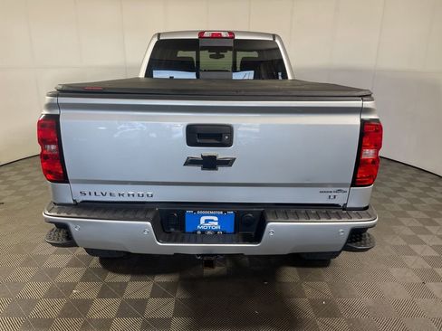 Used 2017 Chevrolet Silverado 1500 LT w/ LPO, Black Pack AWD/4WD image 7