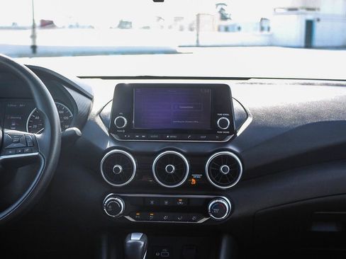 Used 2023 Nissan Sentra S image 12