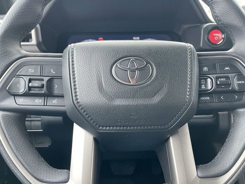 Used 2025 Toyota 4Runner TRD Off-Road AWD/4WD image 7