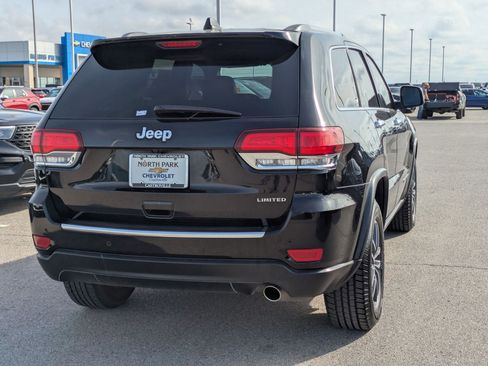 Used 2020 Jeep Grand Cherokee Limited w/ Luxury Group II image 3