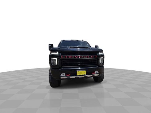Used 2021 Chevrolet Silverado 2500 LT w/ Z71 Chrome Sport Edition AWD/4WD image 3