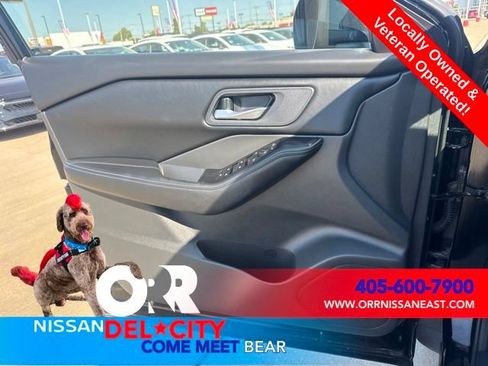 Used 2026 Nissan Rogue SV AWD/4WD image 15