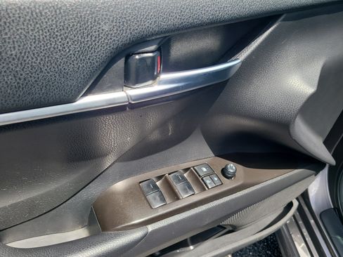 Certified 2023 Toyota Camry SE FWD image 16