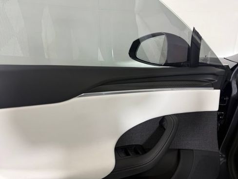 Used 2021 Tesla Model S Plaid AWD/4WD image 25