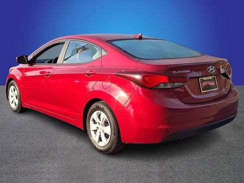 Used 2016 Hyundai Elantra SE image 6