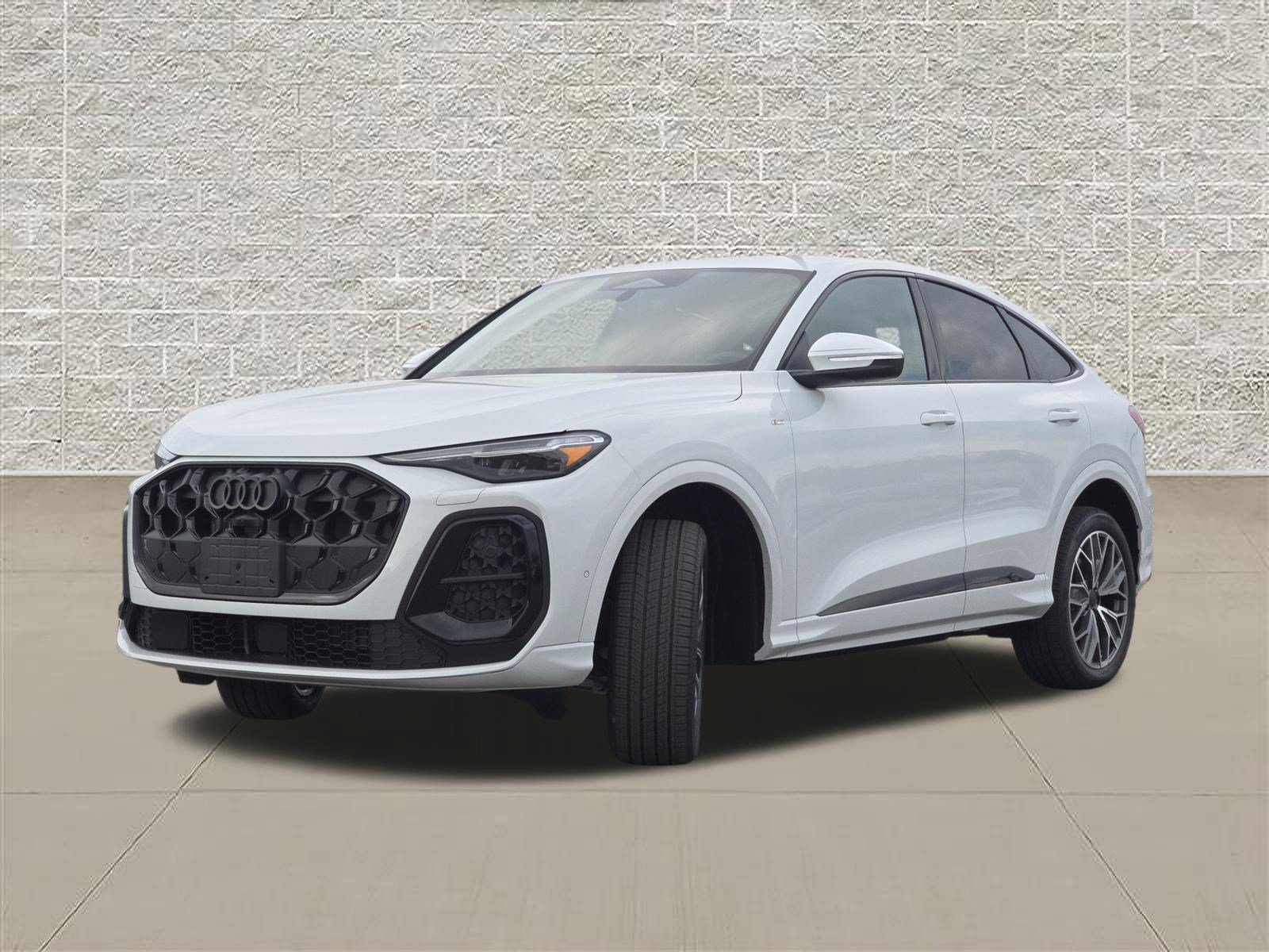 New 2026 Audi Q5 Premium Plus AWD/4WD image 3