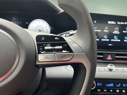 Certified 2024 Hyundai Elantra SEL image 26